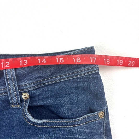 Seven 7 Med Midrise Wash Embroider Faded Whiskered Stretch Denim Shorts Size 12 - Picture 10 of 10